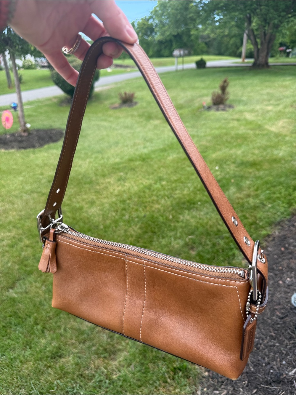 Vintage Y2K Coach 7461 Hampton baguette shoulder bag